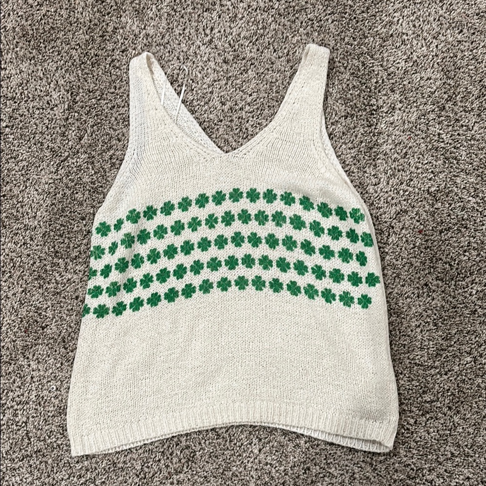 Moon & Madison White and Green sweater vest